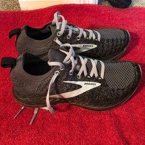 Brooks Bedlam 2 only ran in once under 10 miles